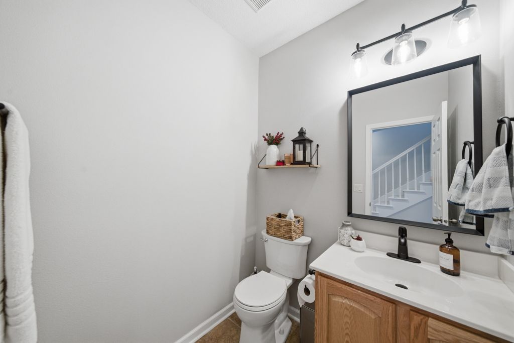 Listing Photo: 1935 SE Prairie Creek Dr, Waukee, IA 50263-4